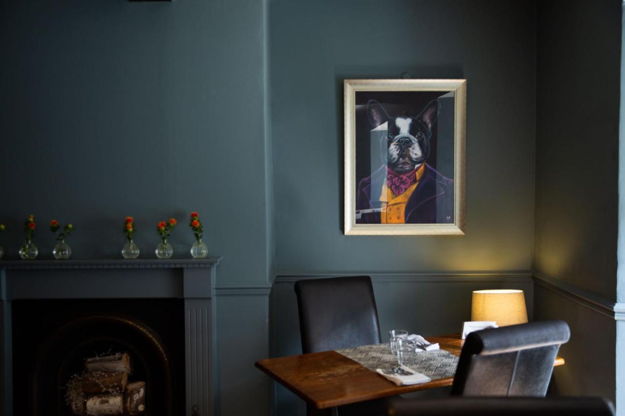 Queens Head Hotel Berwick Upon Tweed Bagian luar foto